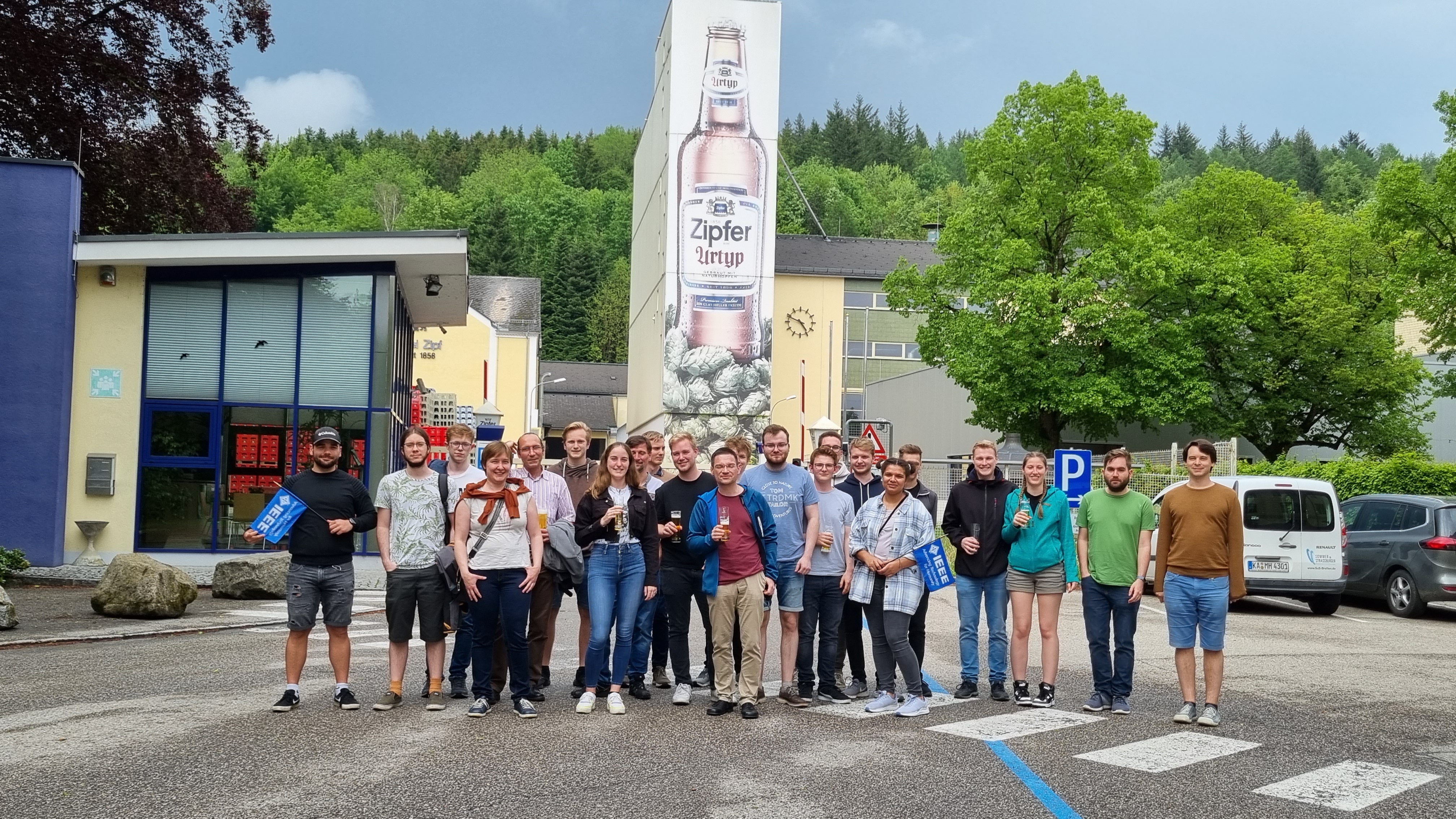 Gruppenfoto bei der Zipfer-Brauerei