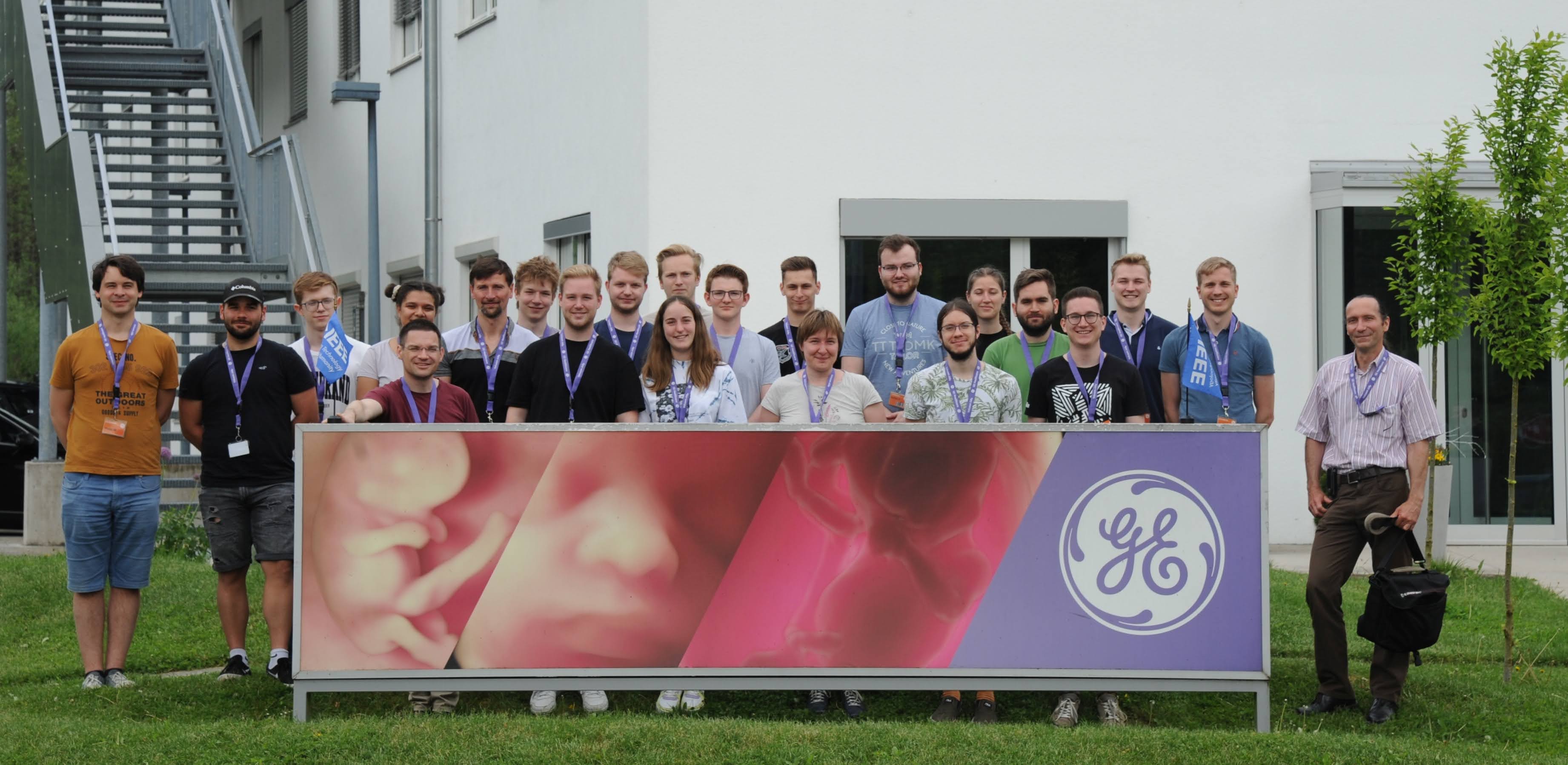 Gruppenfoto bei GE Healthcare